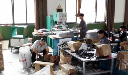 “毅”心深耕&nbsp;只为制造 ——记意昂4网络CEO郑毅助力制造业发展的十年