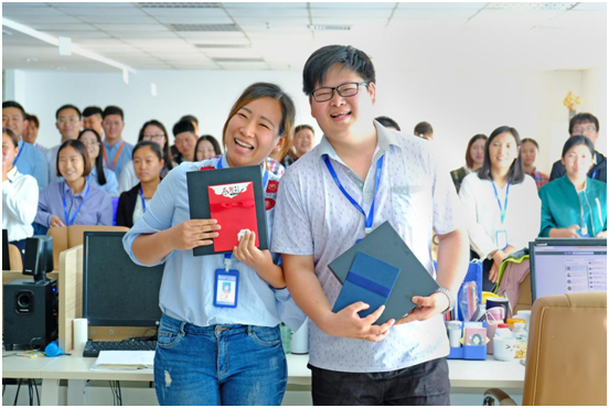 有你们真好——意昂4员工入职周年庆活动