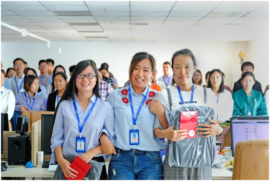 有你们真好——意昂4员工入职周年庆活动