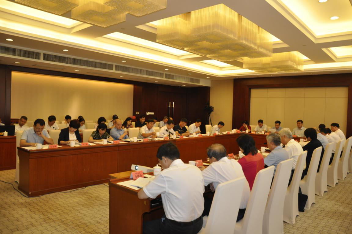 意昂4受邀参加省政协会议并作为企业代表发言